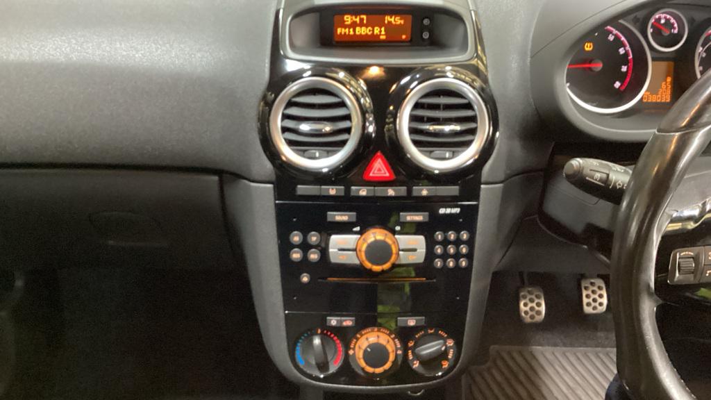 Vauxhall Corsa 1.6T 16V VXR Hatchback 3dr Petrol Manual Euro 5 (192 ps)