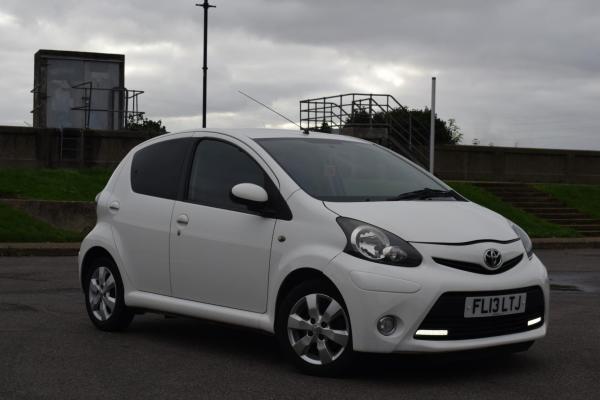 Toyota AYGO 1.0 VVT-i Fire Hatchback 5dr Petrol Manual Euro 5 (67 ps)