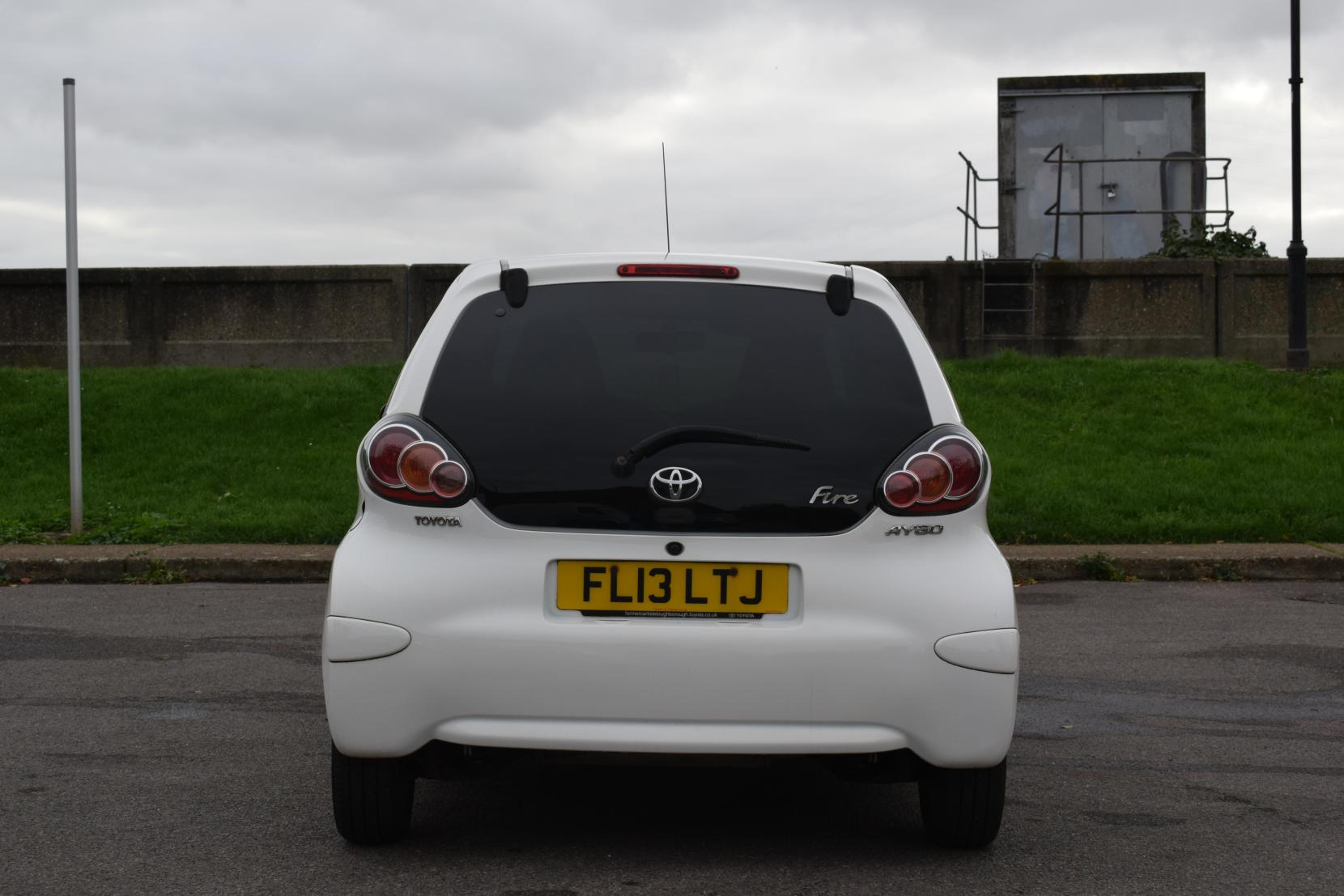 Toyota AYGO 1.0 VVT-i Fire Hatchback 5dr Petrol Manual Euro 5 (67 ps)