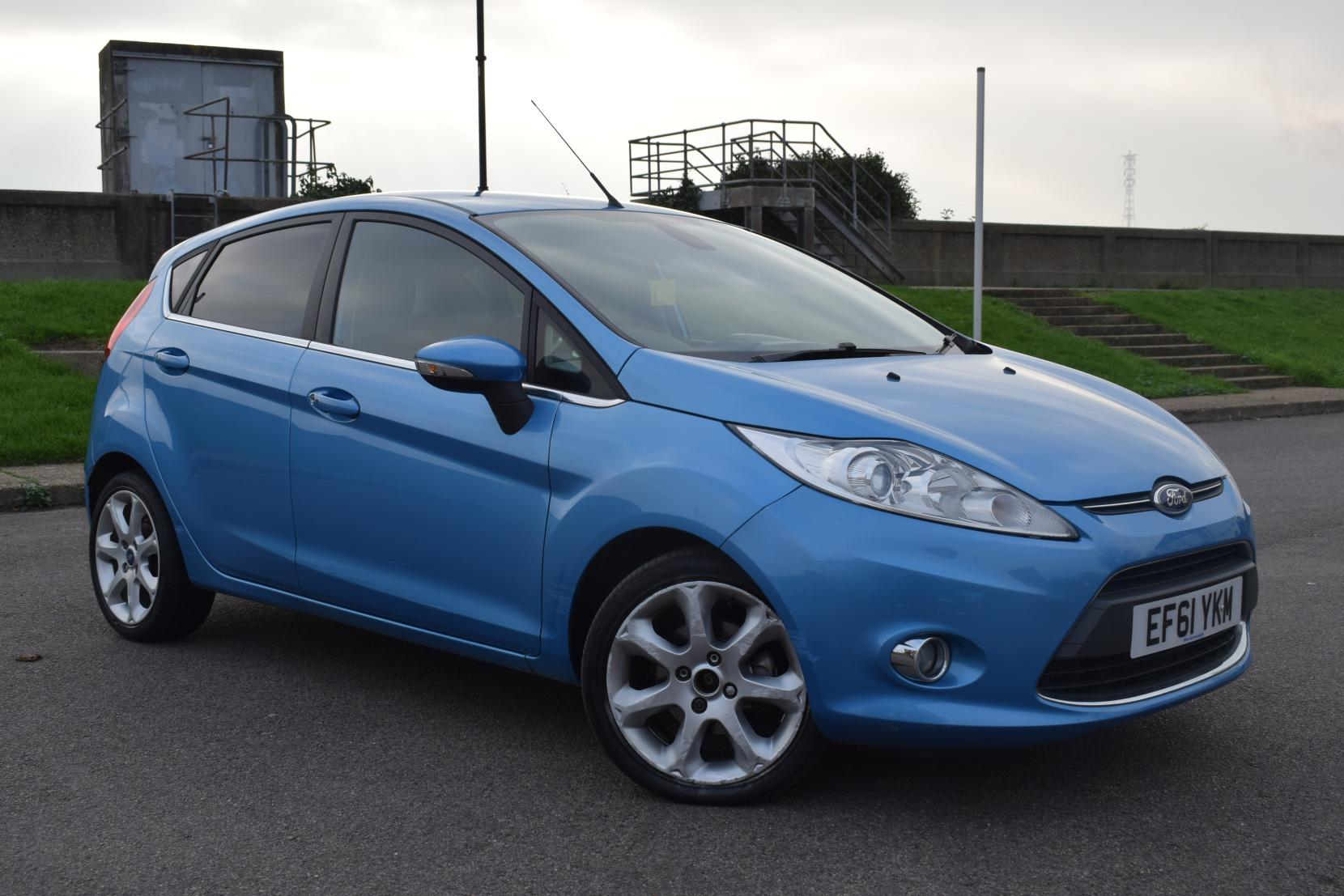 Ford Fiesta 1.4 Titanium Hatchback 5dr Petrol Manual (133 g/km, 94 bhp)