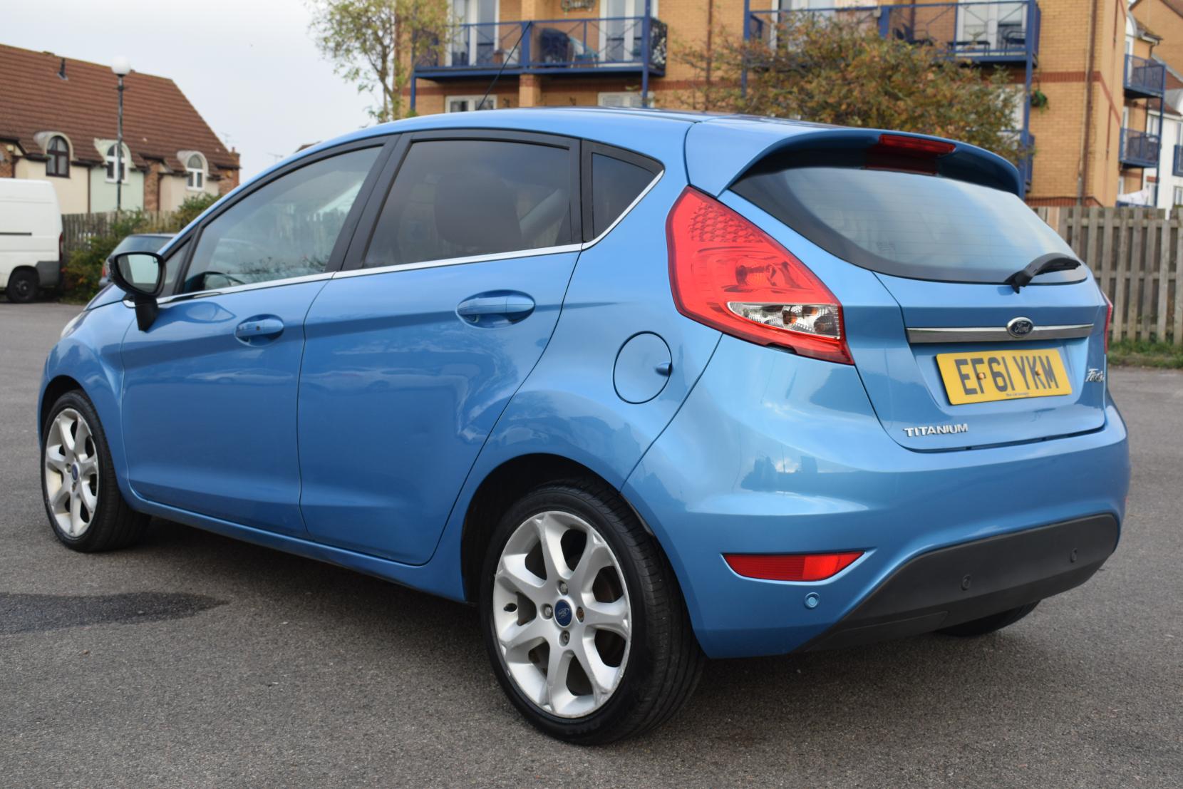 Ford Fiesta 1.4 Titanium Hatchback 5dr Petrol Manual (133 g/km, 94 bhp)