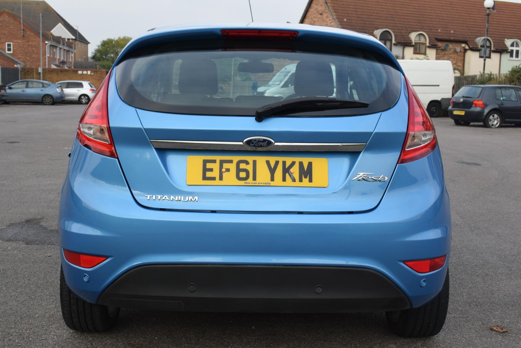 Ford Fiesta 1.4 Titanium Hatchback 5dr Petrol Manual (133 g/km, 94 bhp)