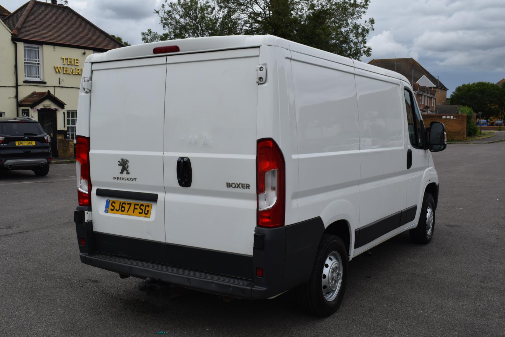 Peugeot Boxer 2.0 BlueHDi 333 Professional Panel Van 5dr Diesel Manual L1 H1 Euro 6 (110 ps)