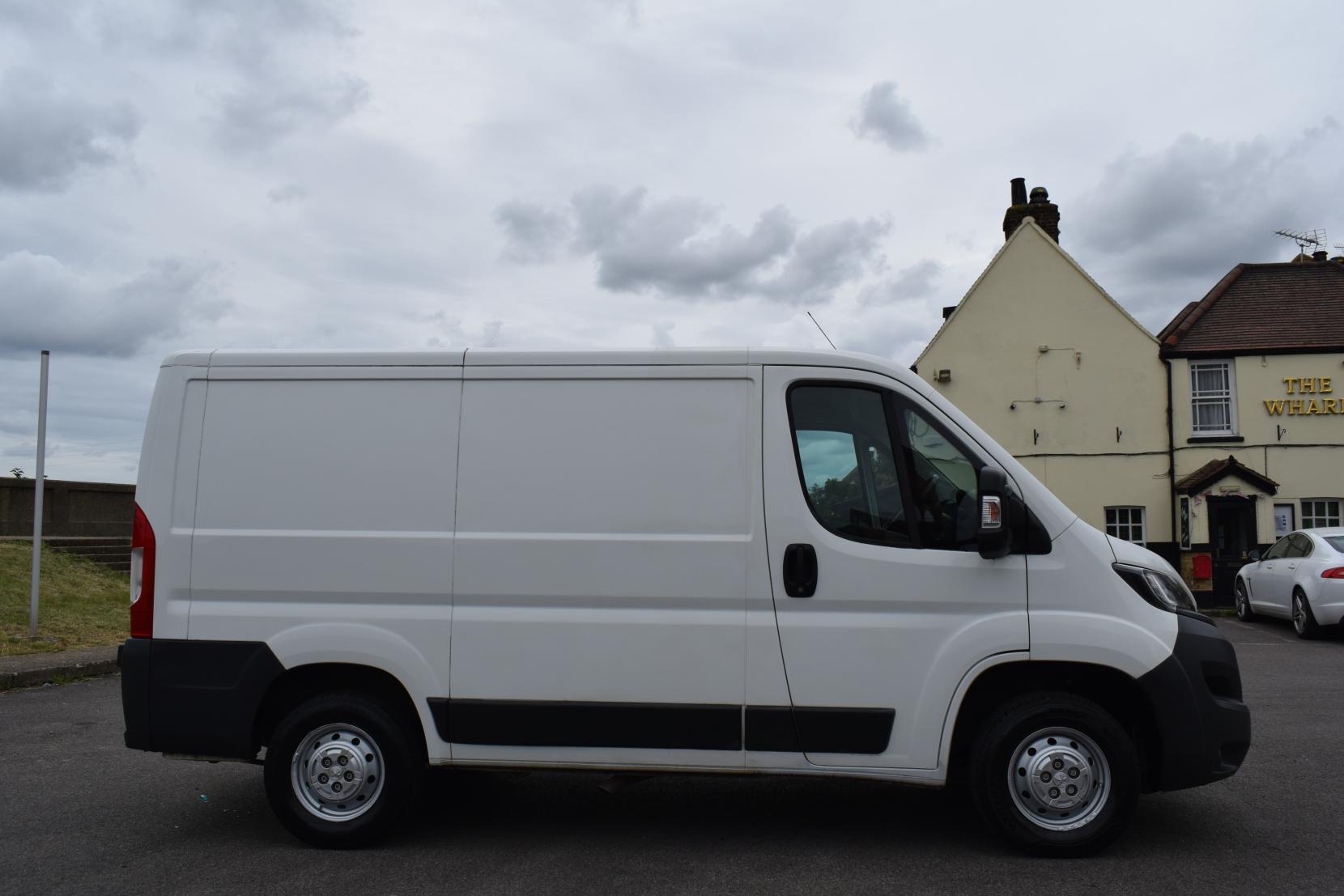 Peugeot Boxer 2.0 BlueHDi 333 Professional Panel Van 5dr Diesel Manual L1 H1 Euro 6 (110 ps)