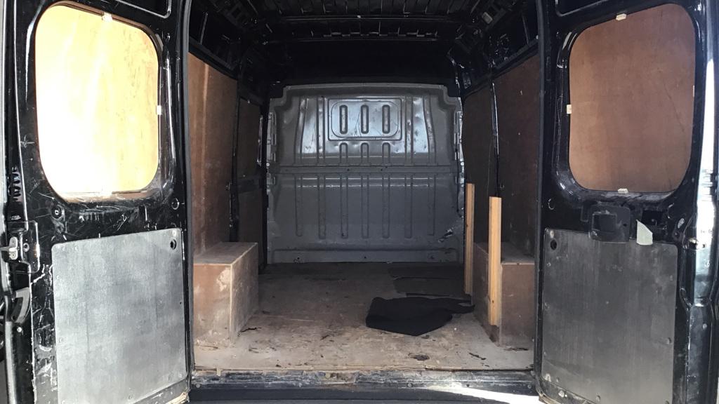 Peugeot Boxer 2.0 BlueHDi 335 Professional Panel Van 5dr Diesel Manual L2 H2 Euro 6 (130 ps)