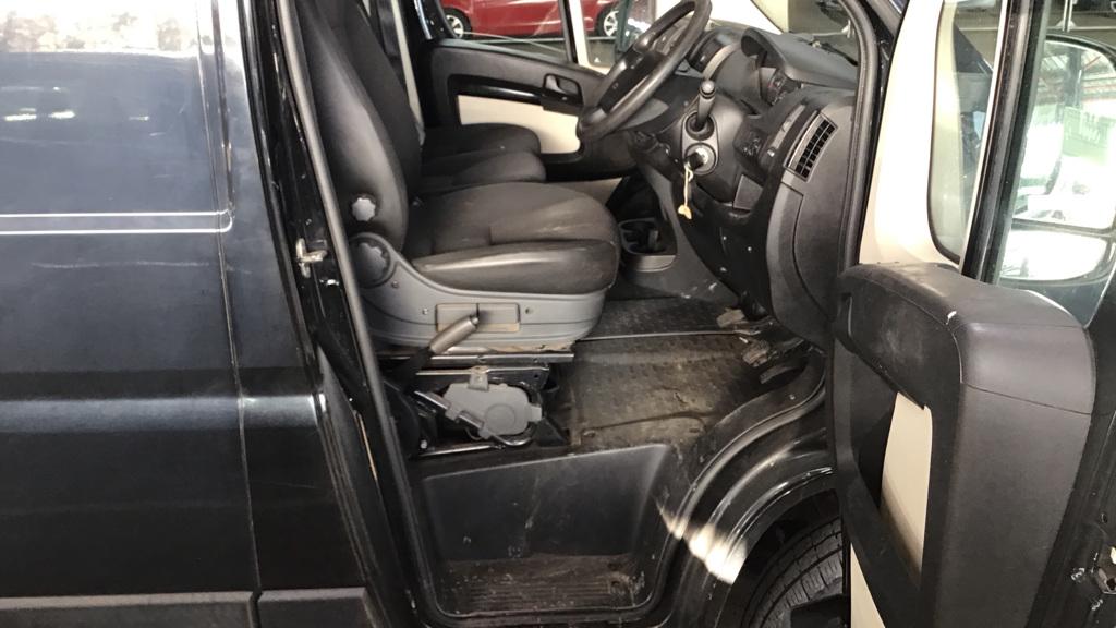 Peugeot Boxer 2.0 BlueHDi 335 Professional Panel Van 5dr Diesel Manual L2 H2 Euro 6 (130 ps)