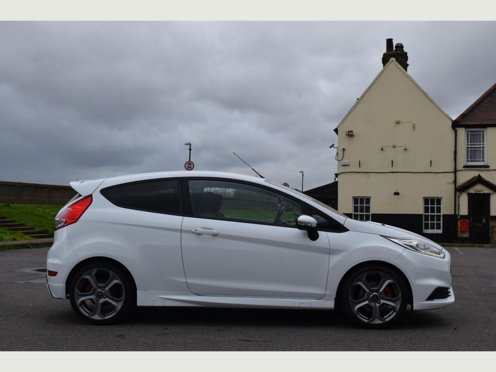 Ford Fiesta ST-2