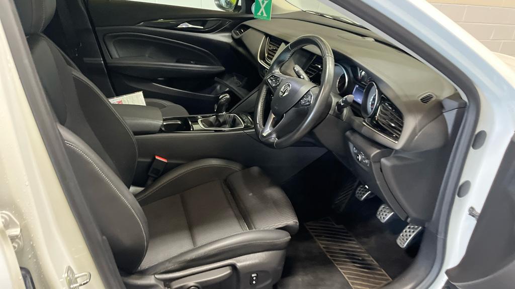 Vauxhall Insignia 1.5i Turbo GPF SRi Nav Grand Sport 5dr Petrol Manual Euro 6 (s/s) (165 ps)
