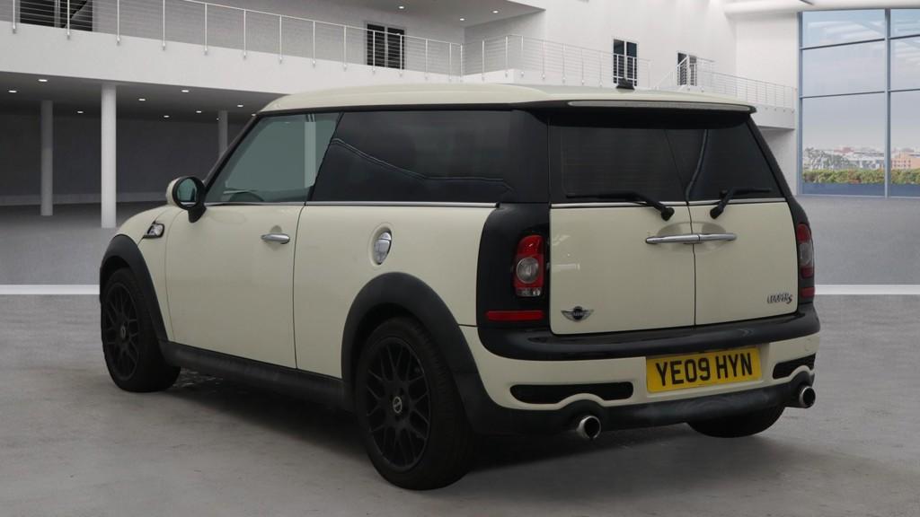 MINI Clubman 1.6 Cooper S Estate 5dr Petrol Manual Euro 4 (175 ps)