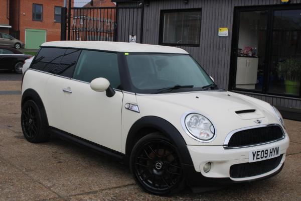MINI Clubman 1.6 Cooper S Estate 5dr Petrol Manual Euro 4 (175 ps)