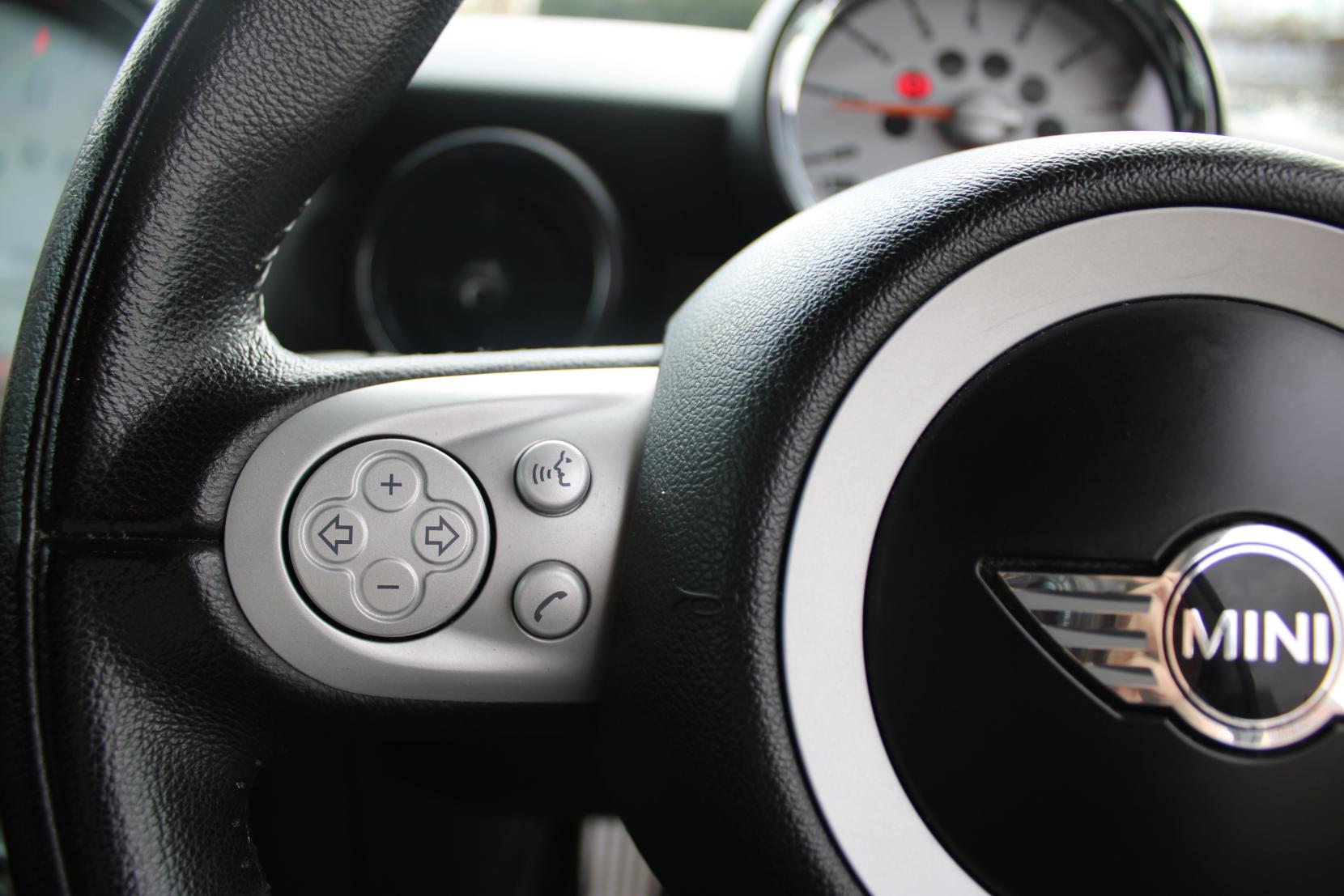 MINI Clubman 1.6 Cooper S Estate 5dr Petrol Manual Euro 4 (175 ps)