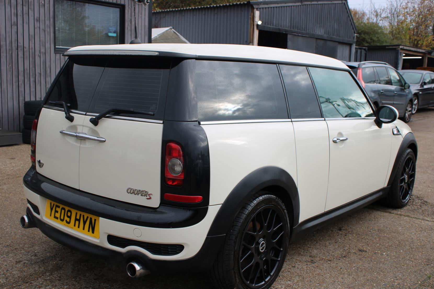 MINI Clubman 1.6 Cooper S Estate 5dr Petrol Manual Euro 4 (175 ps)