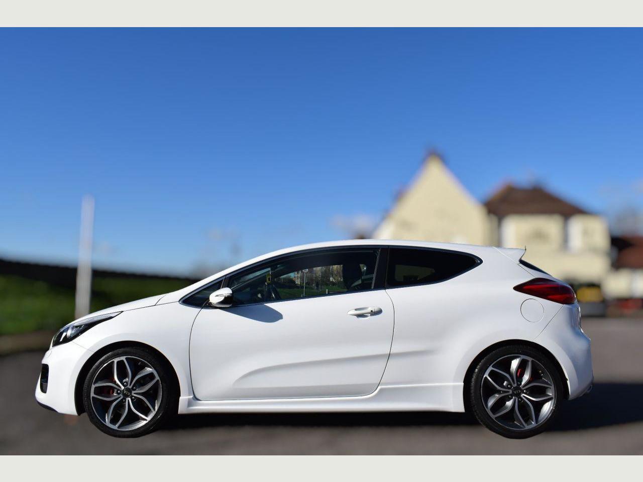 Kia Pro Ceed 1.6 GT 3d 201 BHP