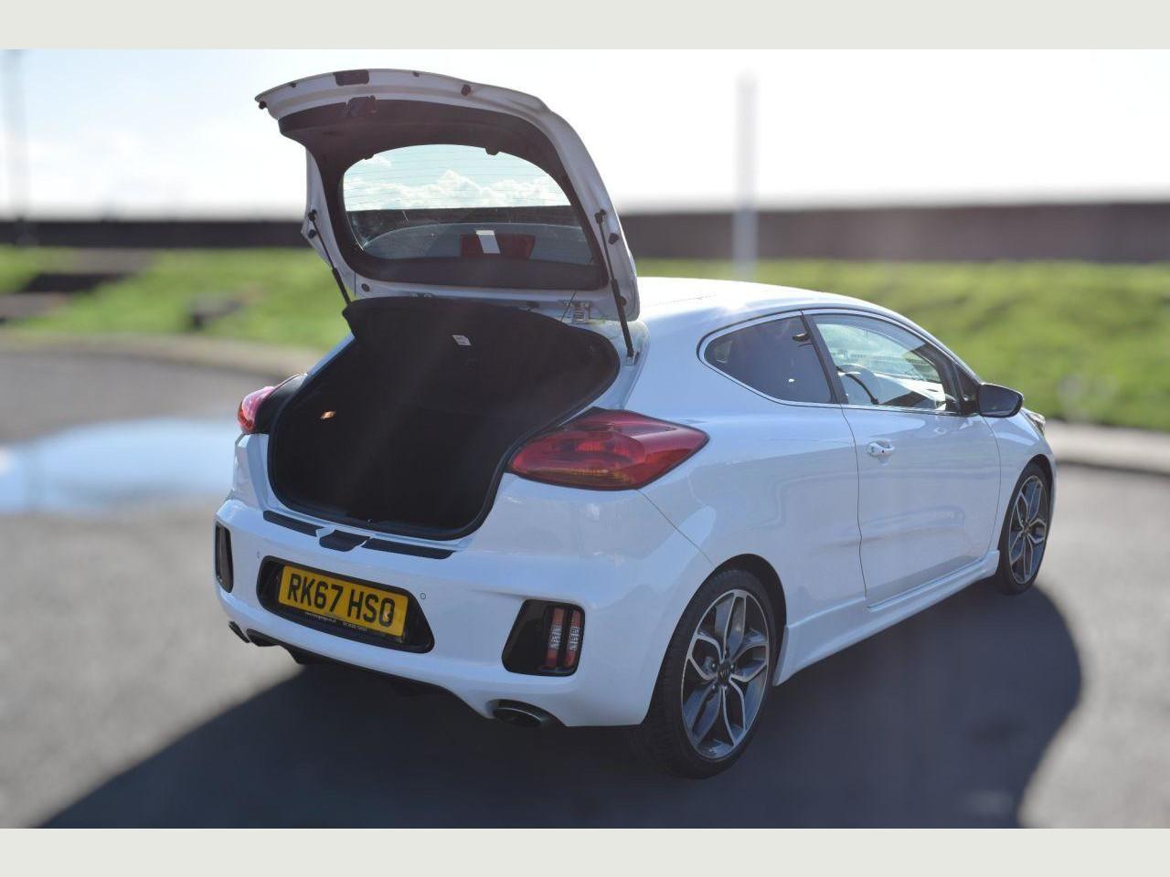 Kia Pro Ceed 1.6 GT 3d 201 BHP