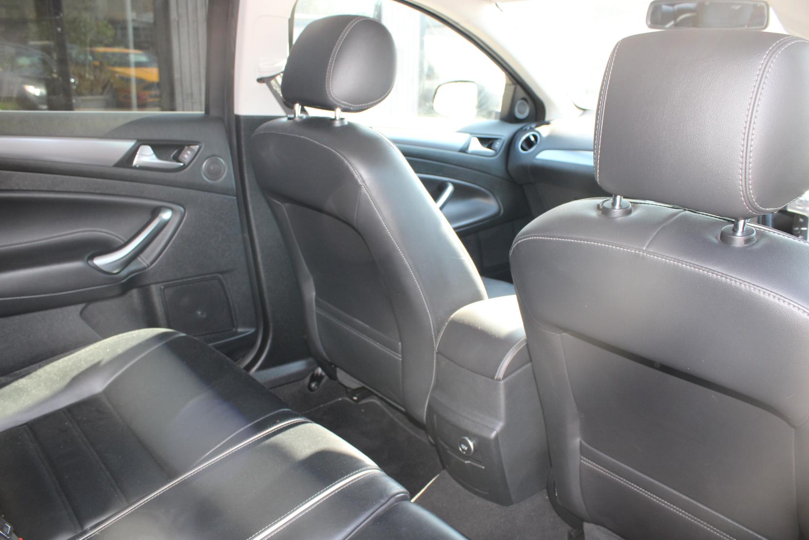 Ford Mondeo 2.0 TDCi Titanium X Business Edition Hatchback 5dr Diesel Powershift Euro 5 (163 ps)