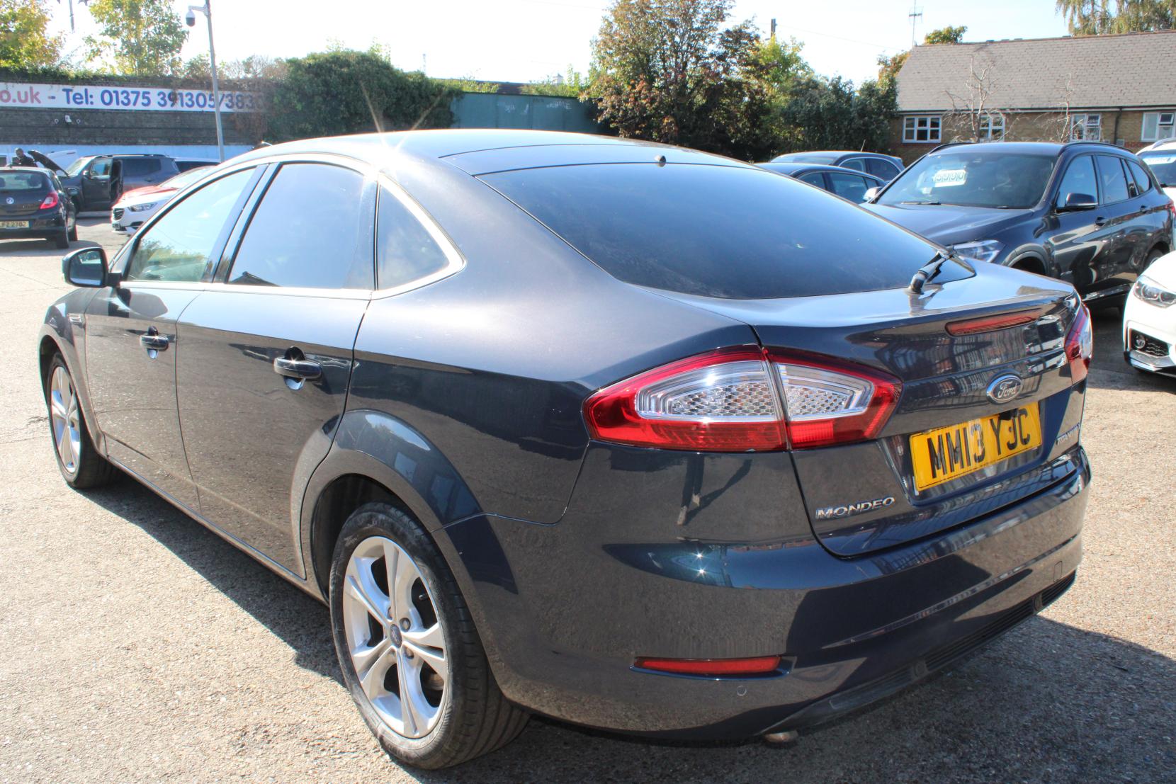 Ford Mondeo 2.0 TDCi Titanium X Business Edition Hatchback 5dr Diesel Powershift Euro 5 (163 ps)