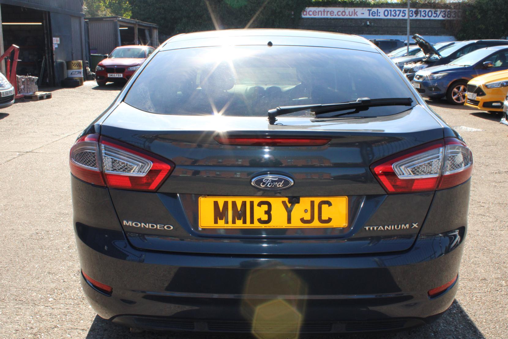 Ford Mondeo 2.0 TDCi Titanium X Business Edition Hatchback 5dr Diesel Powershift Euro 5 (163 ps)