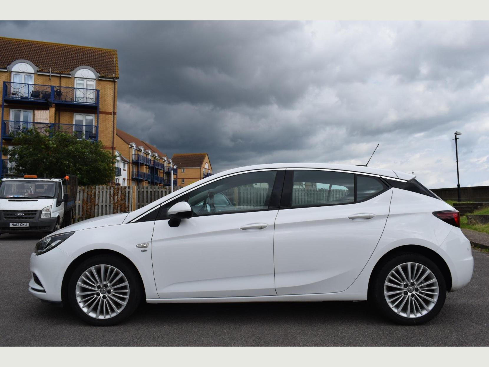 Vauxhall Astra 1.4 ELITE 5d 148 BHP