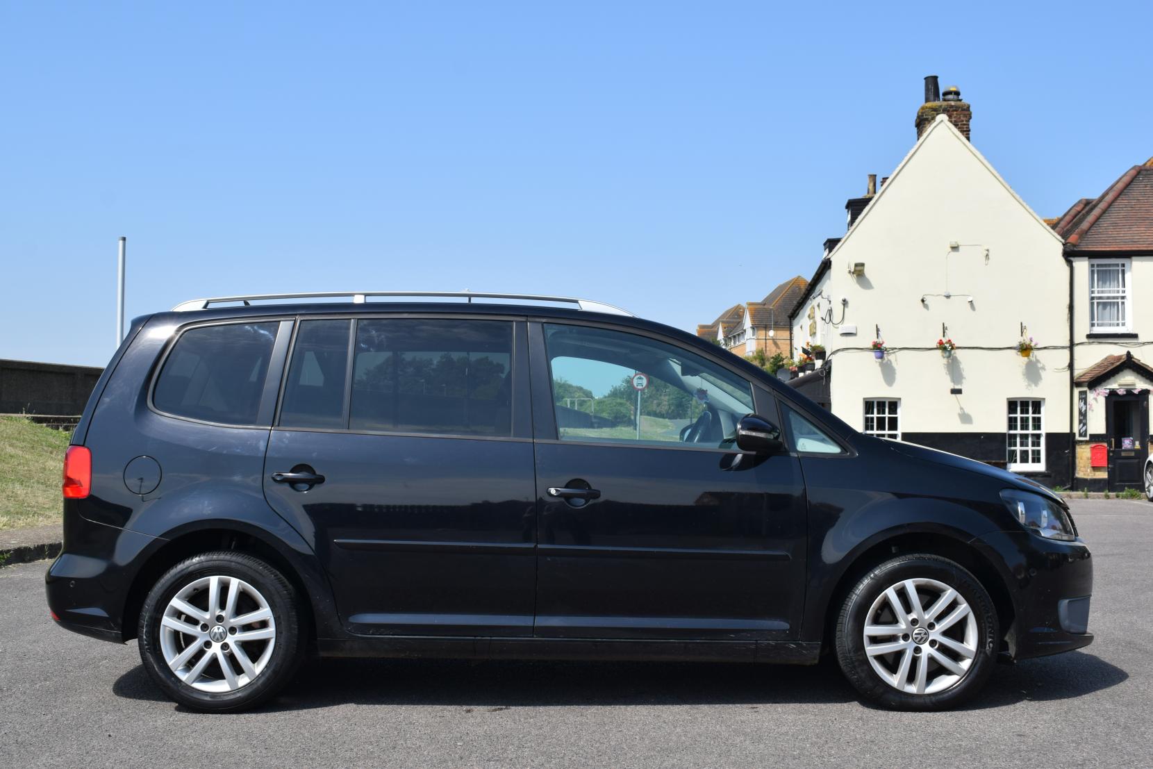 Volkswagen Touran 2.0 TDI SE MPV 5dr Diesel Manual Euro 5 (140 ps)