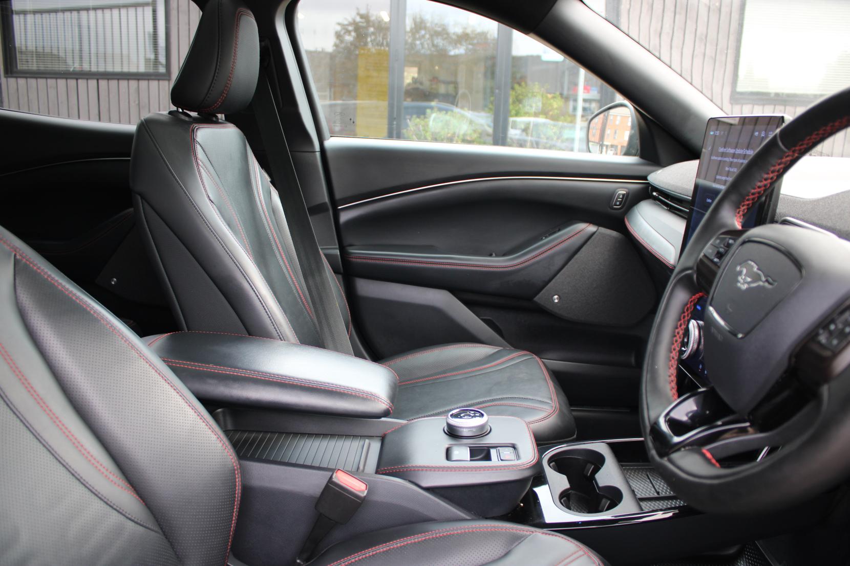 Ford Mustang Mach-E Extended Range 91kWh SUV 5dr Electric Automatic AWD (351 ps)