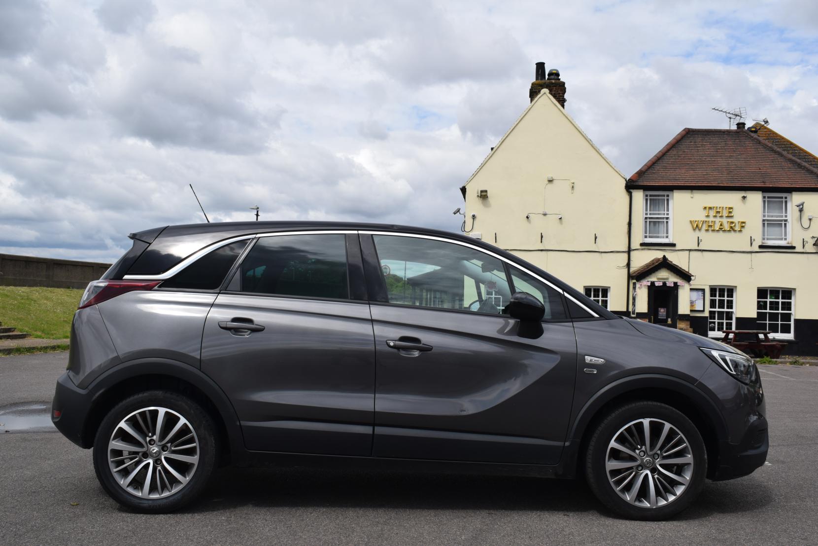 Vauxhall Crossland X GRIFFIN