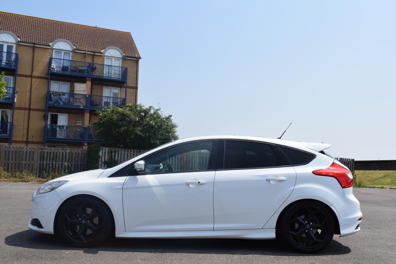 Ford Focus 2.0T EcoBoost ST-3 Hatchback 5dr Petrol Manual Euro 5 (s/s) (250 ps)