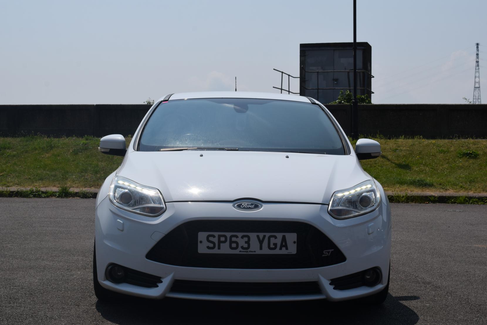 Ford Focus 2.0T EcoBoost ST-3 Hatchback 5dr Petrol Manual Euro 5 (s/s) (250 ps)