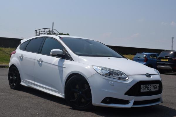 Ford Focus 2.0T EcoBoost ST-3 Hatchback 5dr Petrol Manual Euro 5 (s/s) (250 ps)