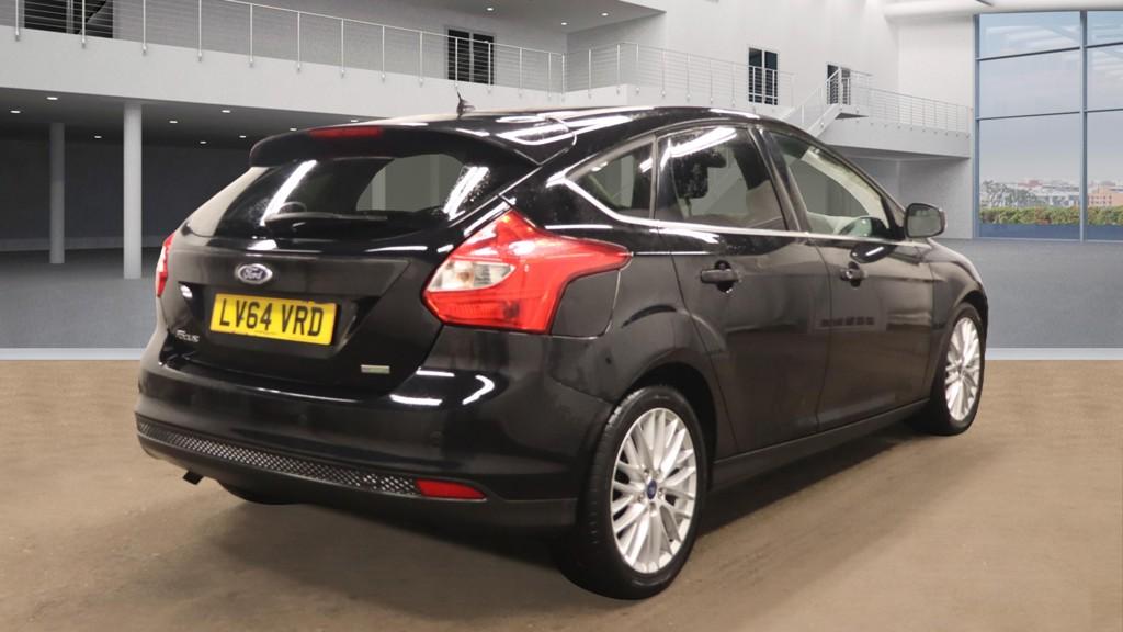 Ford Focus 1.0T EcoBoost Zetec Hatchback 5dr Petrol Manual Euro 5 (s/s) (125 ps)