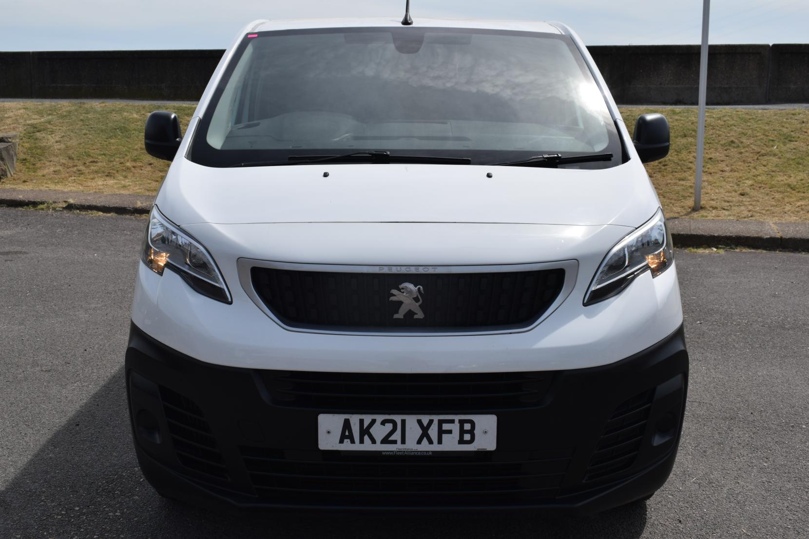 Peugeot Expert 2.0 BlueHDi 1400 Professional Standard Panel Van 6dr Diesel Manual MWB Euro 6 (s/s) (120 ps)