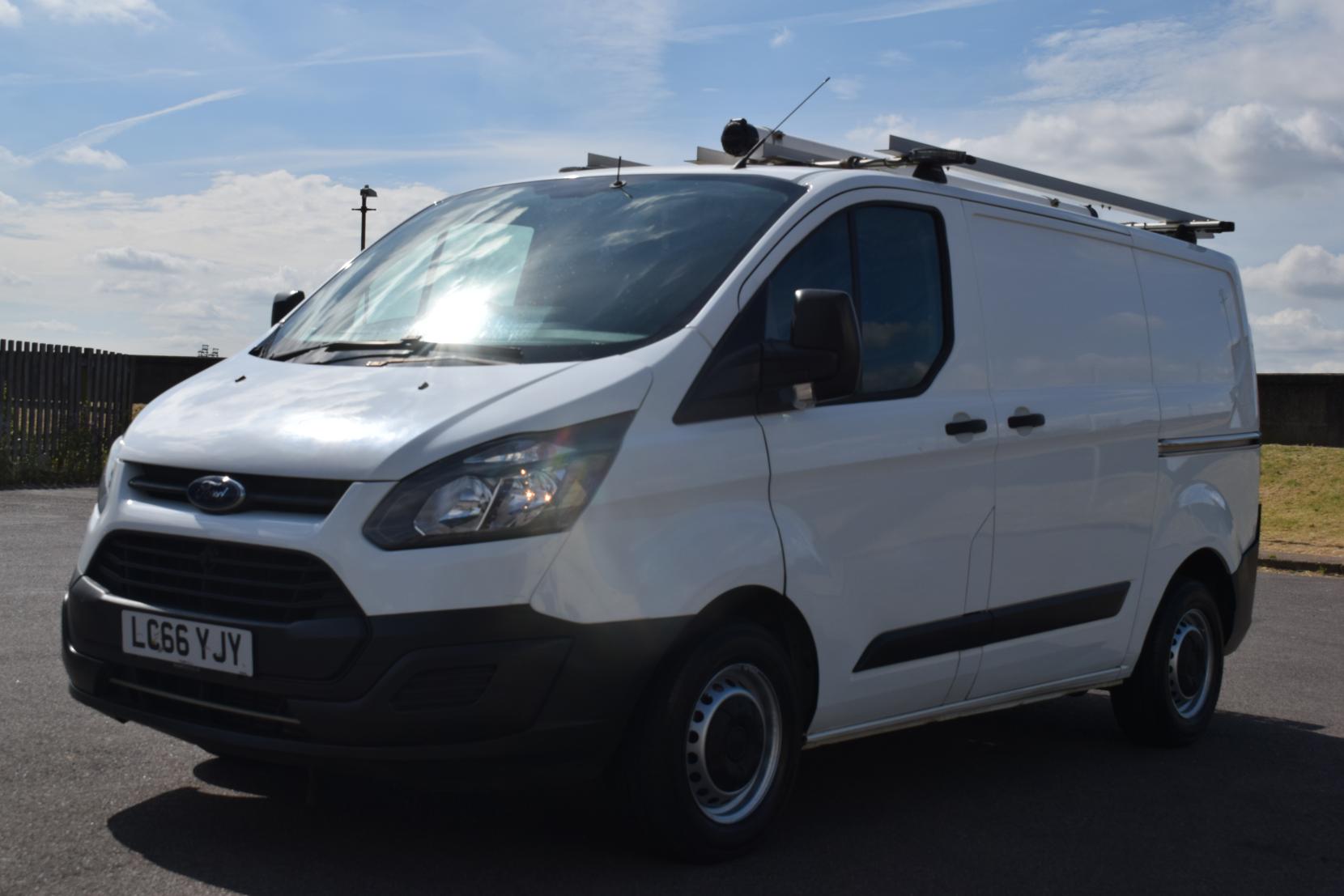 Ford Transit Custom 2.0 TDCi 310 Panel Van 5dr Diesel Manual L1 H1 (163 g/km, 104 bhp)