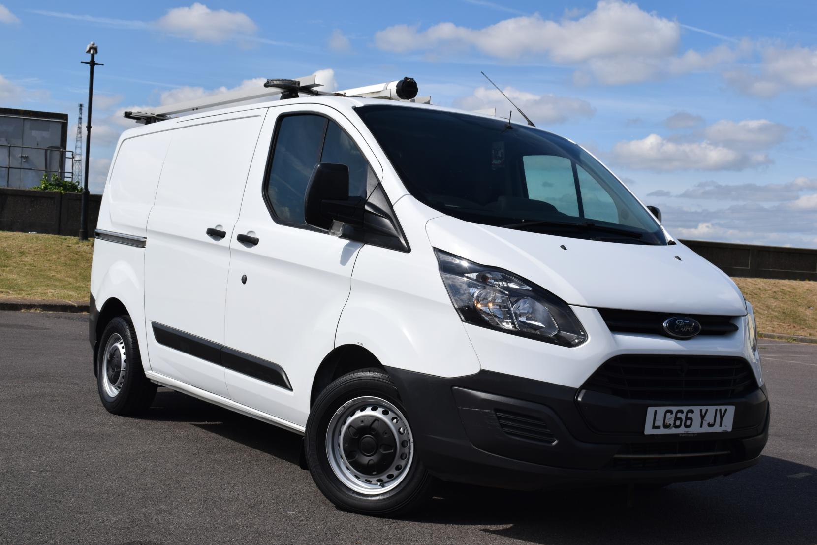 Ford Transit Custom 2.0 TDCi 310 Panel Van 5dr Diesel Manual L1 H1 (163 g/km, 104 bhp)