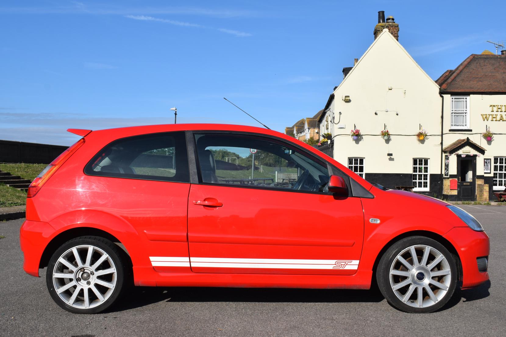 Ford Fiesta 2.0 ST Hatchback 3dr Petrol Manual (179 g/km, 148 bhp)