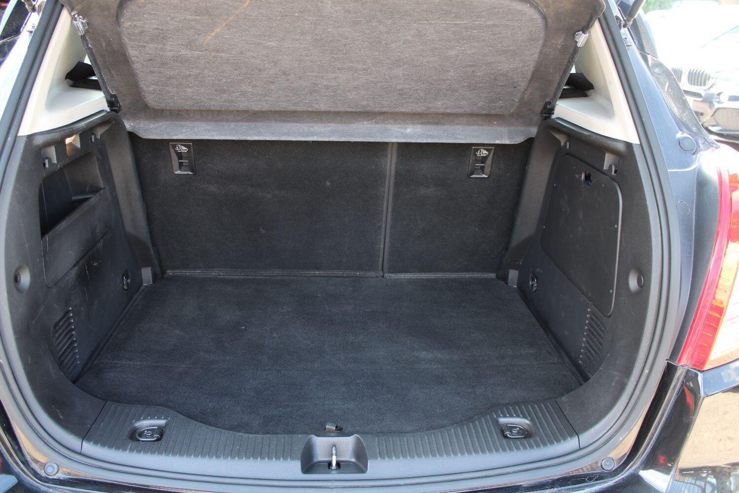 Vauxhall MOKKA X 1.6 i Design Nav