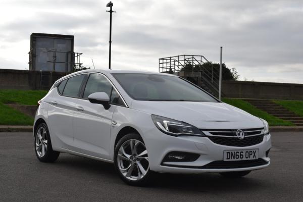 Vauxhall Astra 1.0i Turbo ecoFLEX SRi Hatchback 5dr Petrol Manual Euro 6 (s/s) (105 ps)