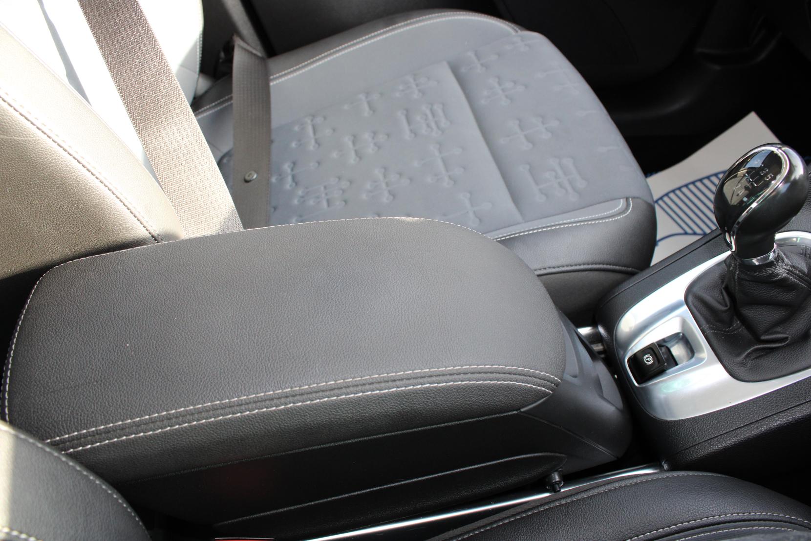 Vauxhall Meriva 1.4i Turbo SE MPV 5dr Petrol Manual Euro 6 (120 ps)