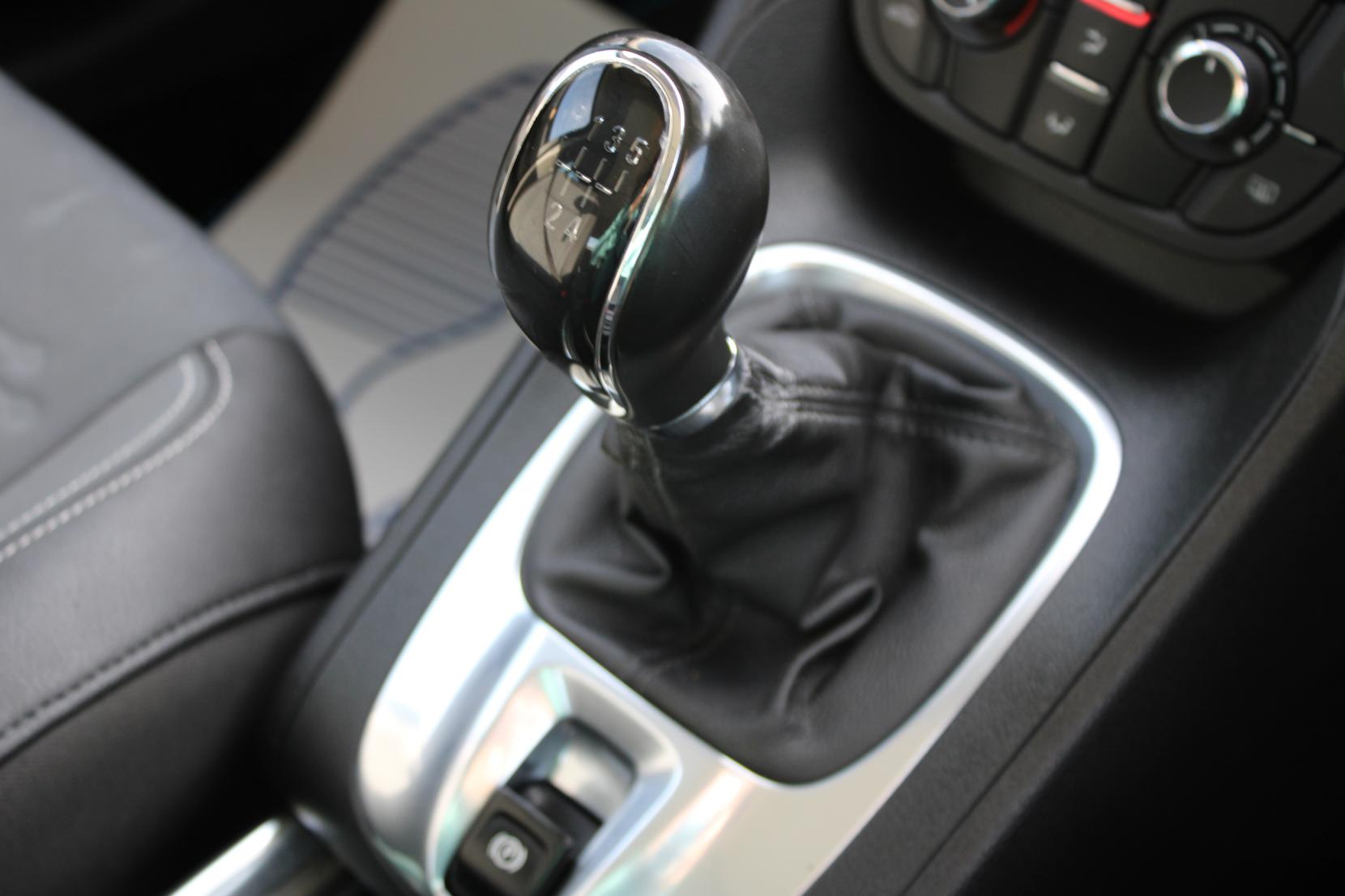 Vauxhall Meriva 1.4i Turbo SE MPV 5dr Petrol Manual Euro 6 (120 ps)