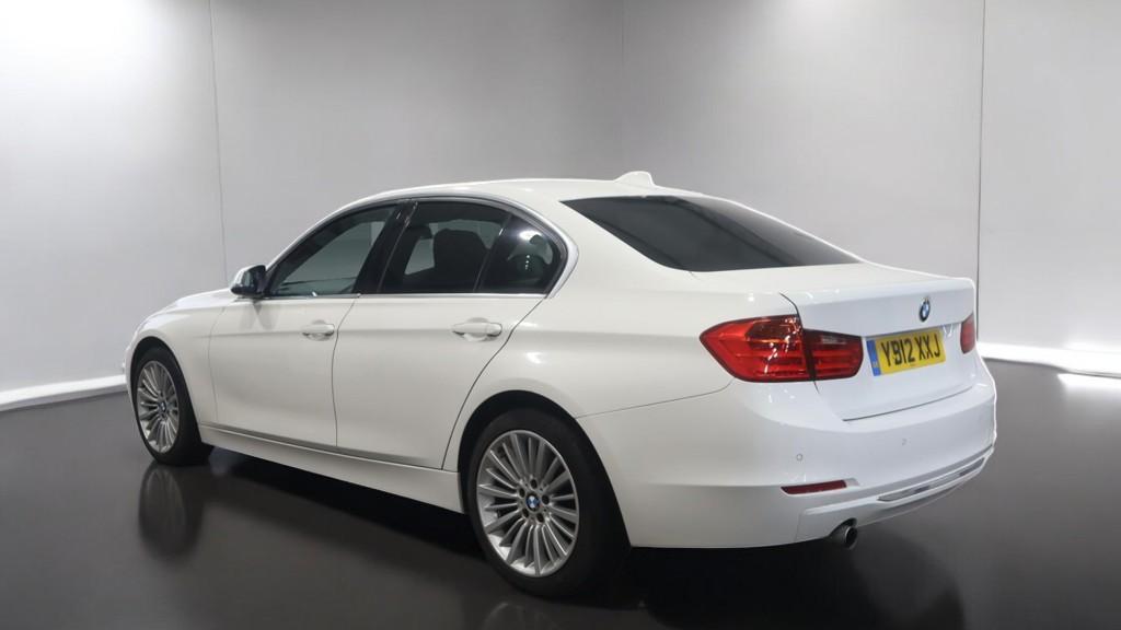 BMW 3 Series 2.0 320d Luxury Saloon 4dr Diesel Manual Euro 5 (s/s) (184 ps)