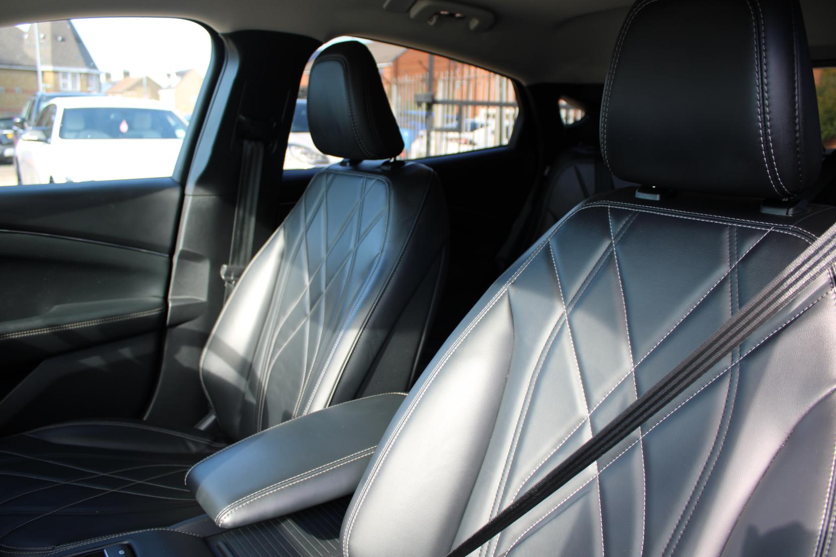 Ford Mustang Mach-E Standard Range 70kWh SUV 5dr Electric Automatic (269 ps)