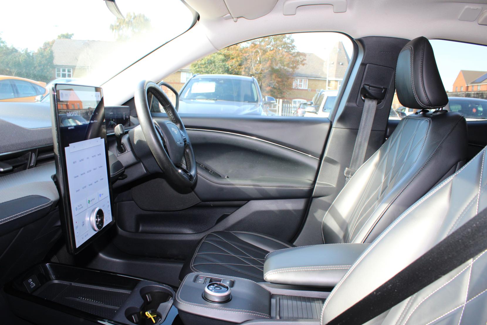 Ford Mustang Mach-E Standard Range 70kWh SUV 5dr Electric Automatic (269 ps)