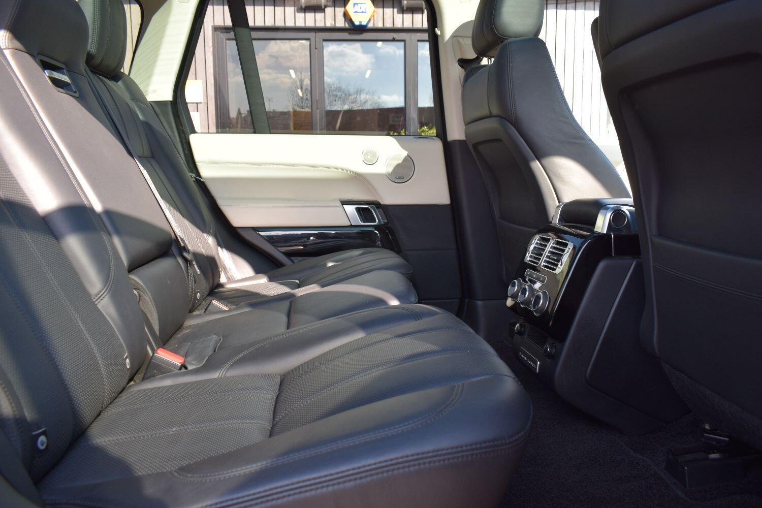 Land Rover Range Rover 3.0 TD V6 Vogue
