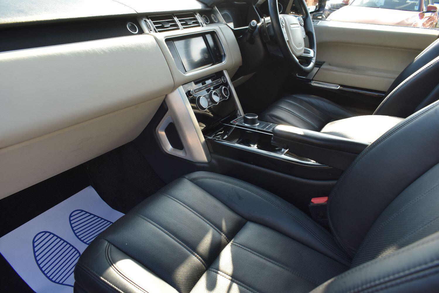 Land Rover Range Rover 3.0 TD V6 Vogue