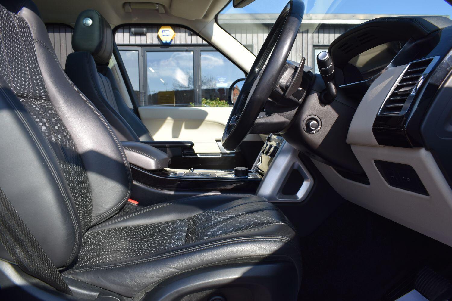 Land Rover Range Rover 3.0 TD V6 Vogue