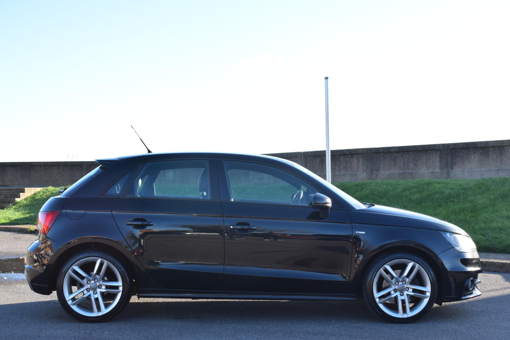 Audi A1 1.4 TFSI S line Sportback 5dr Petrol Manual Euro 5 (s/s) (122 ps)