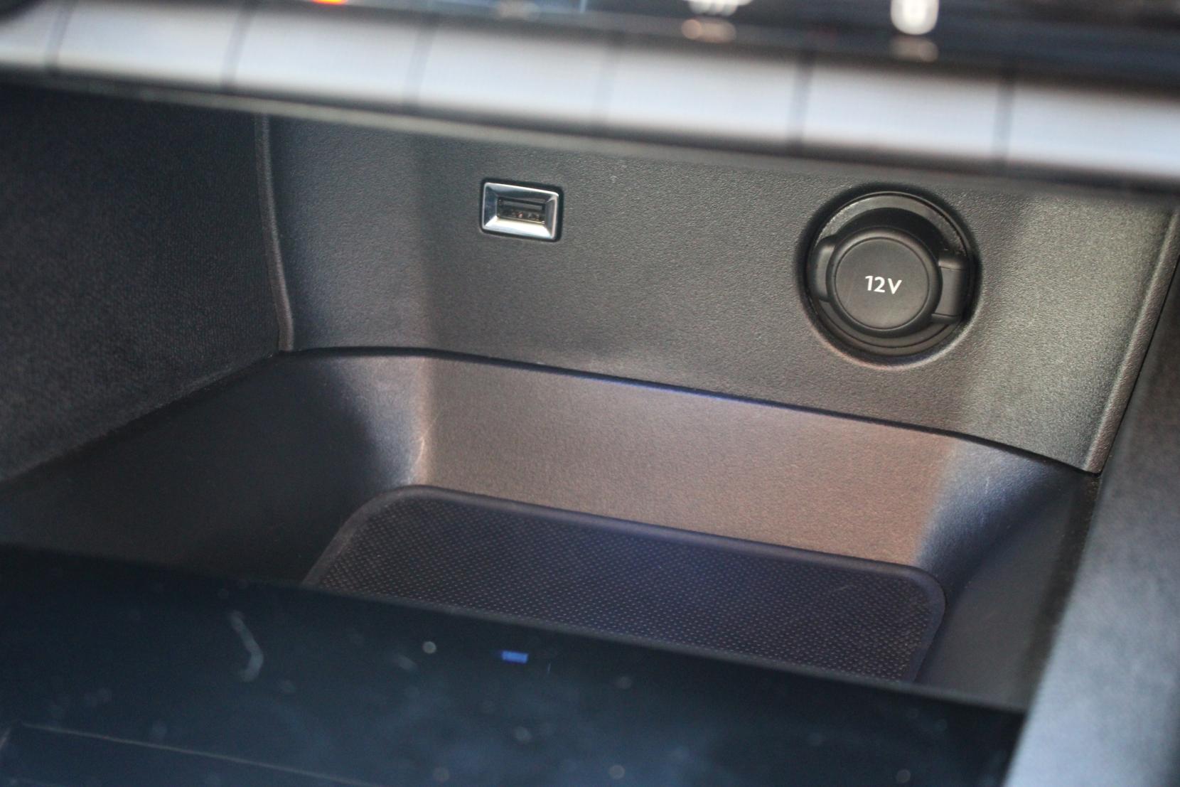 Peugeot 3008 1.2 PureTech Allure SUV 5dr Petrol Manual Euro 6 (s/s) (130 ps)