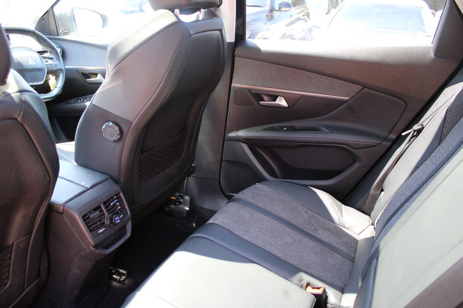 Peugeot 3008 1.2 PureTech Allure