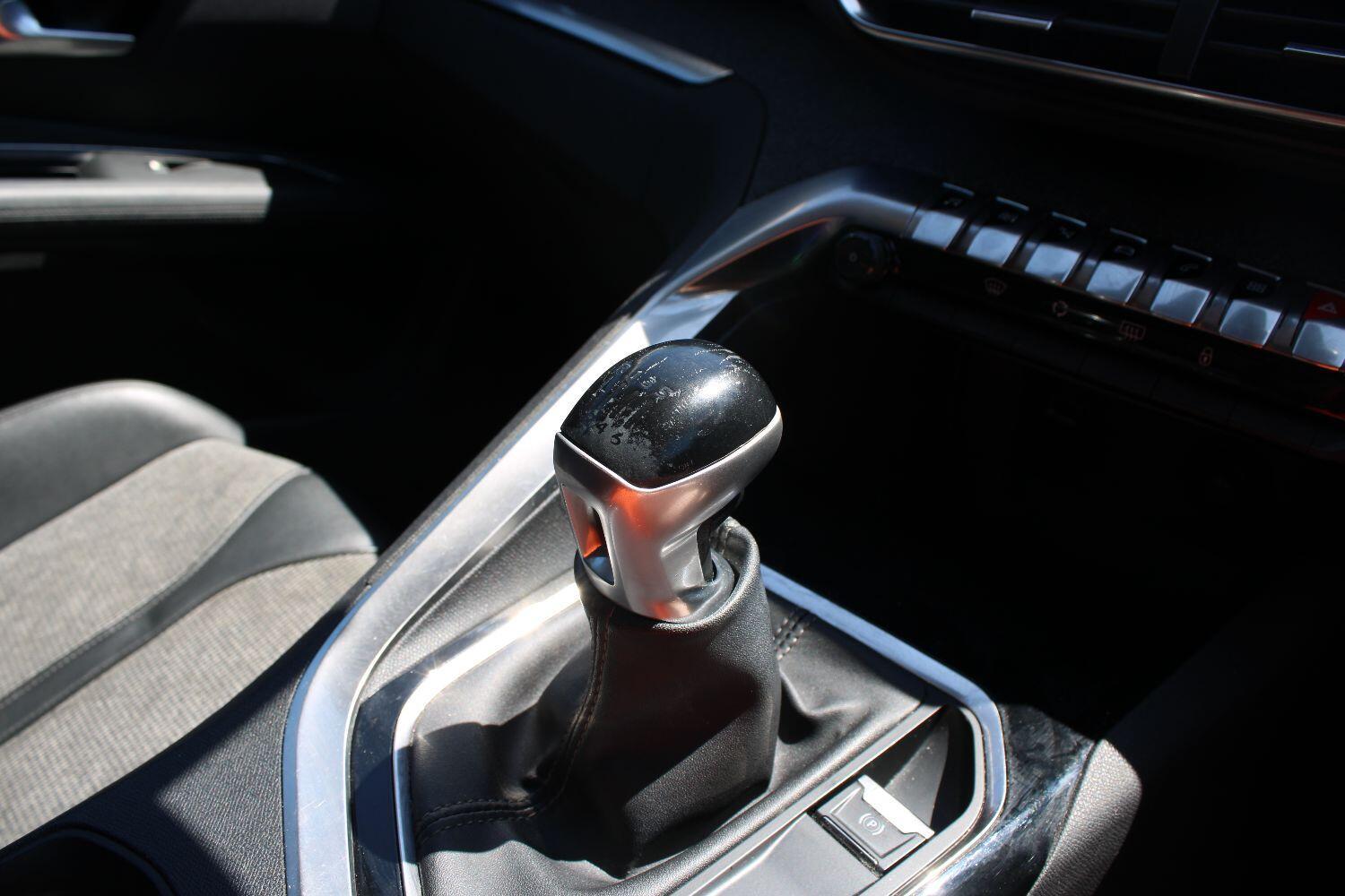 Peugeot 3008 1.2 PureTech Allure