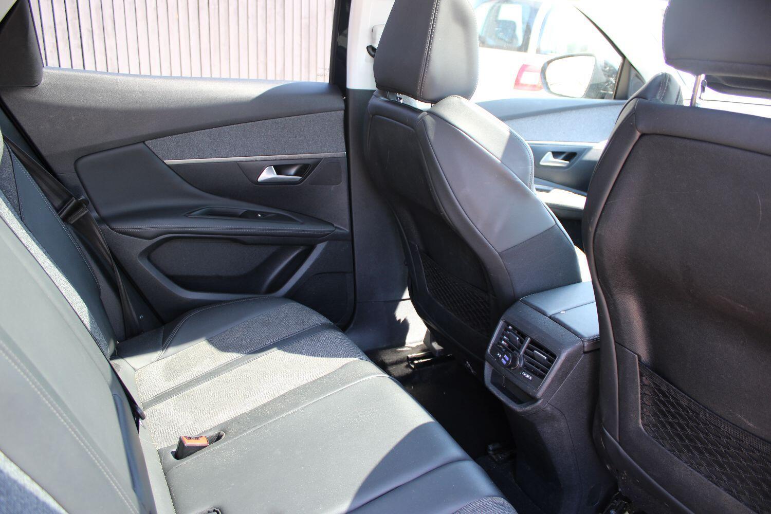 Peugeot 3008 1.2 PureTech Allure