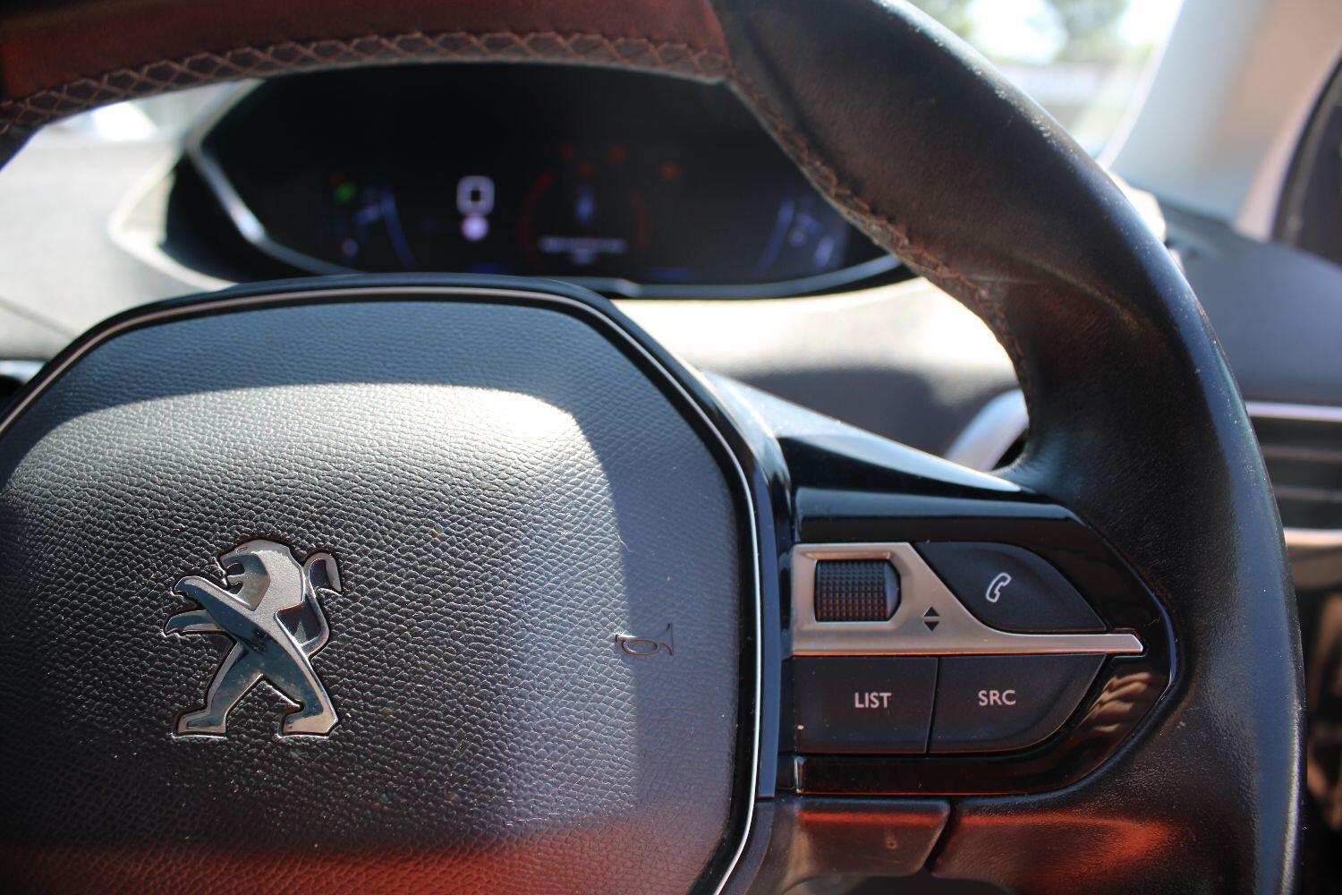 Peugeot 3008 1.2 PureTech Allure