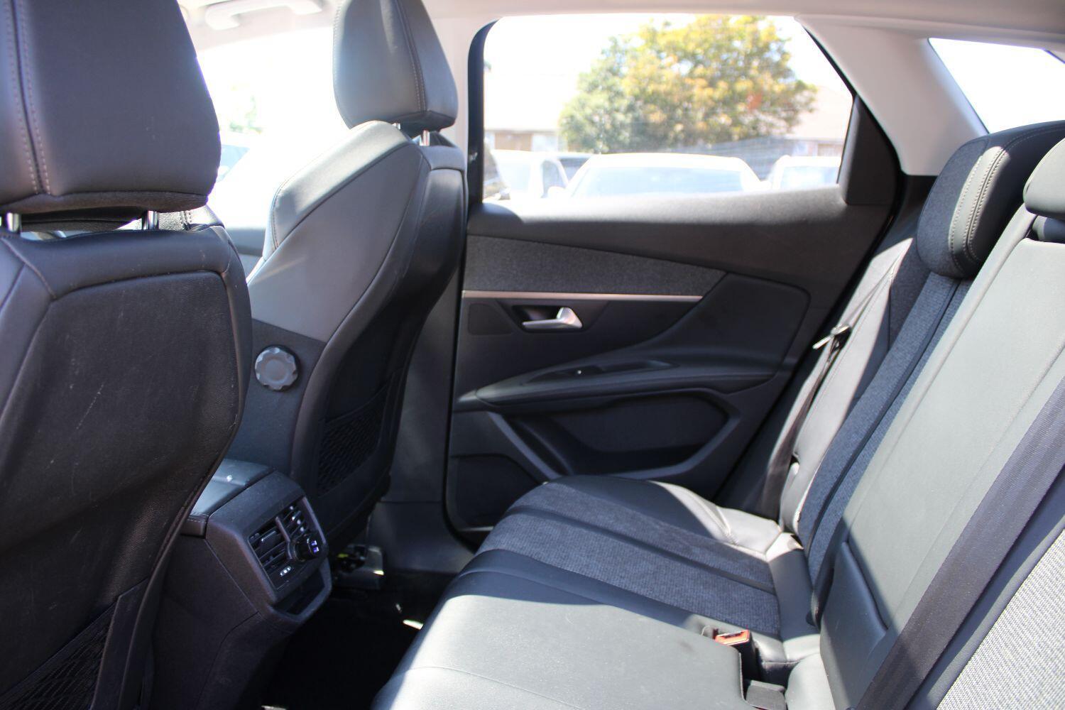 Peugeot 3008 1.2 PureTech Allure